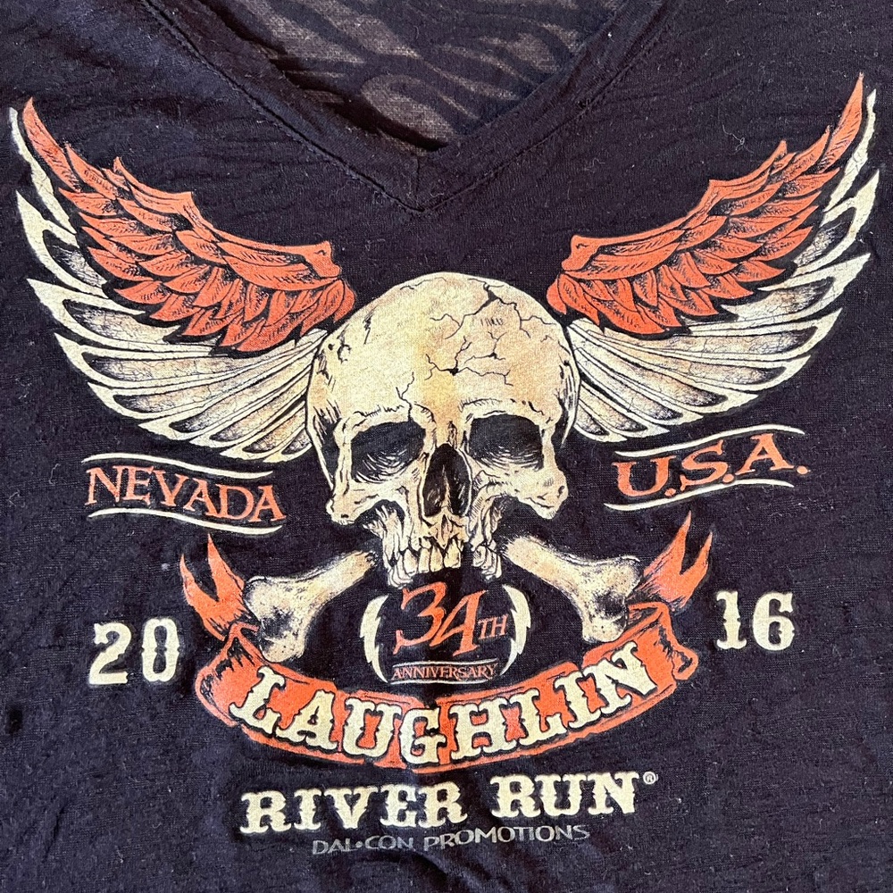 2016 - Woman’s Laughlin River Run shirt large - Picture 2 of 4